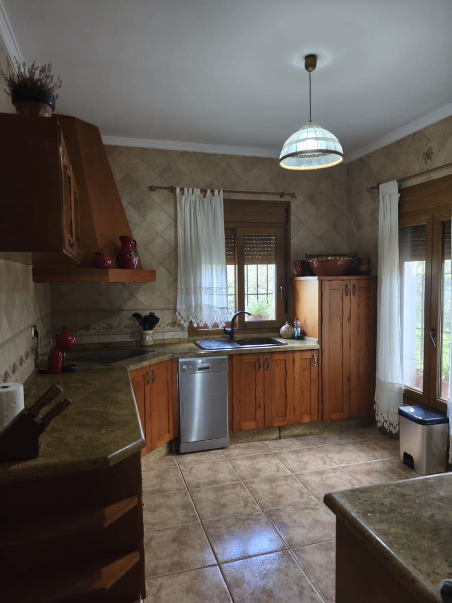 2 bedroom Finca/Country House for rent in Coin with pool - € 1,600 (Ref: 10112244)