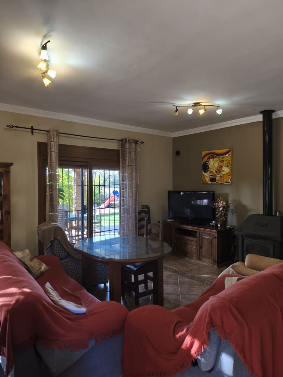 2 bedroom Finca/Country House for rent in Coin with pool - € 1,600 (Ref: 10112244)