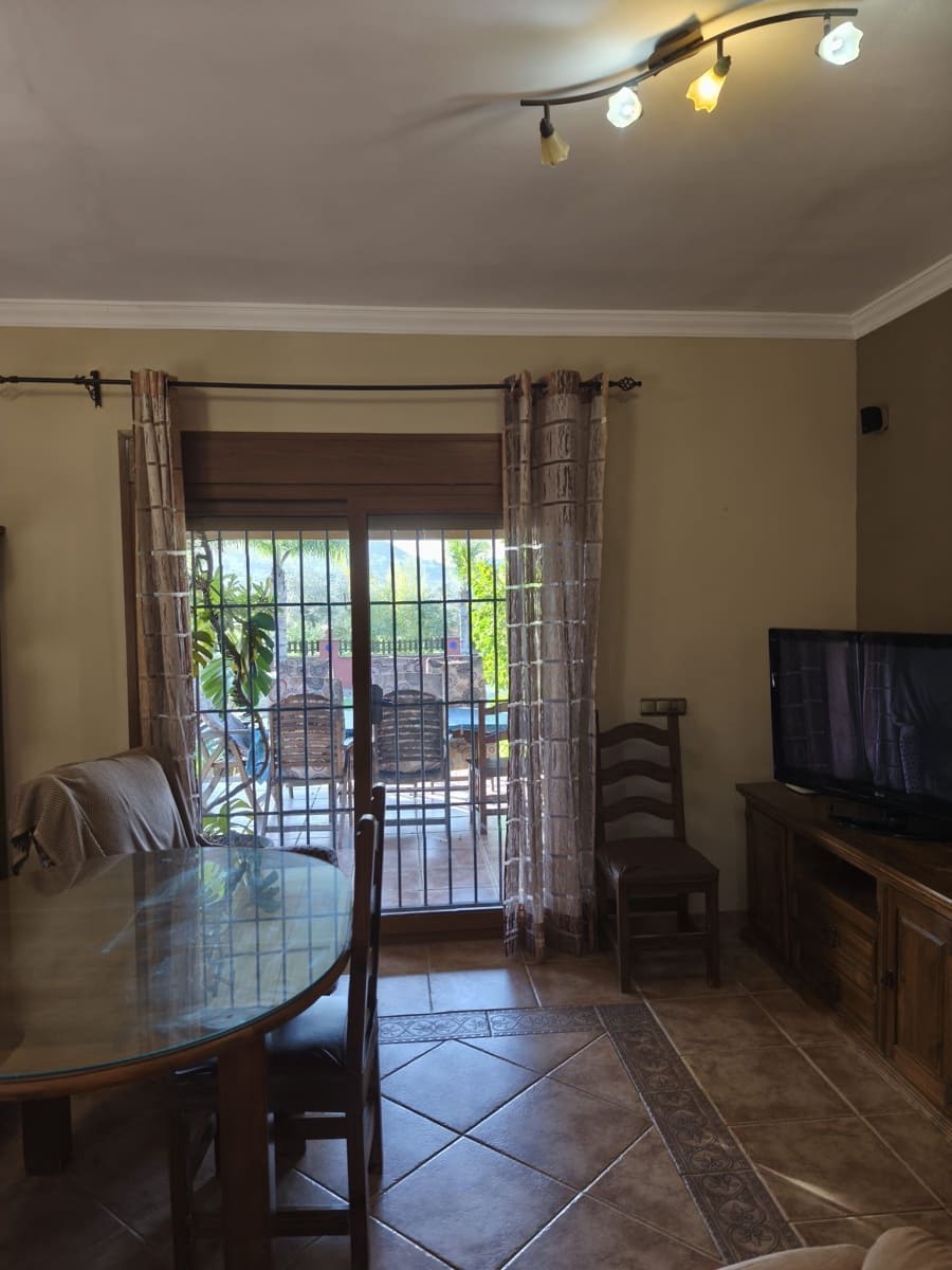 2 bedroom Finca/Country House for rent in Coin with pool - € 1,600 (Ref: 10112244)