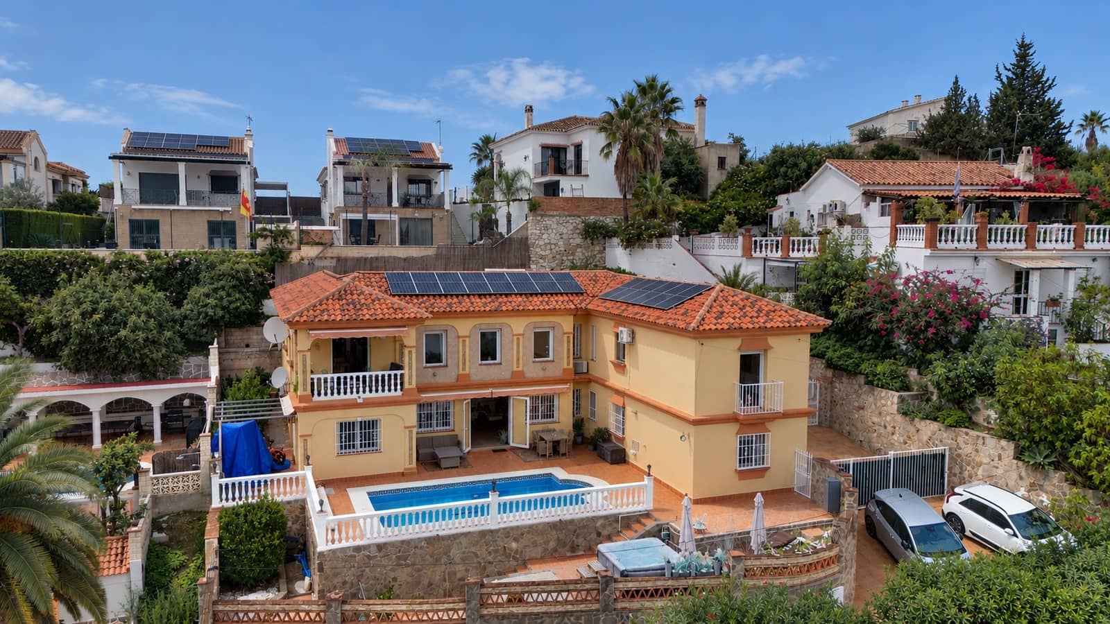 5 soverom Villa til salgs i Coin med svømmebasseng - € 699 000 (Ref: 10167293)