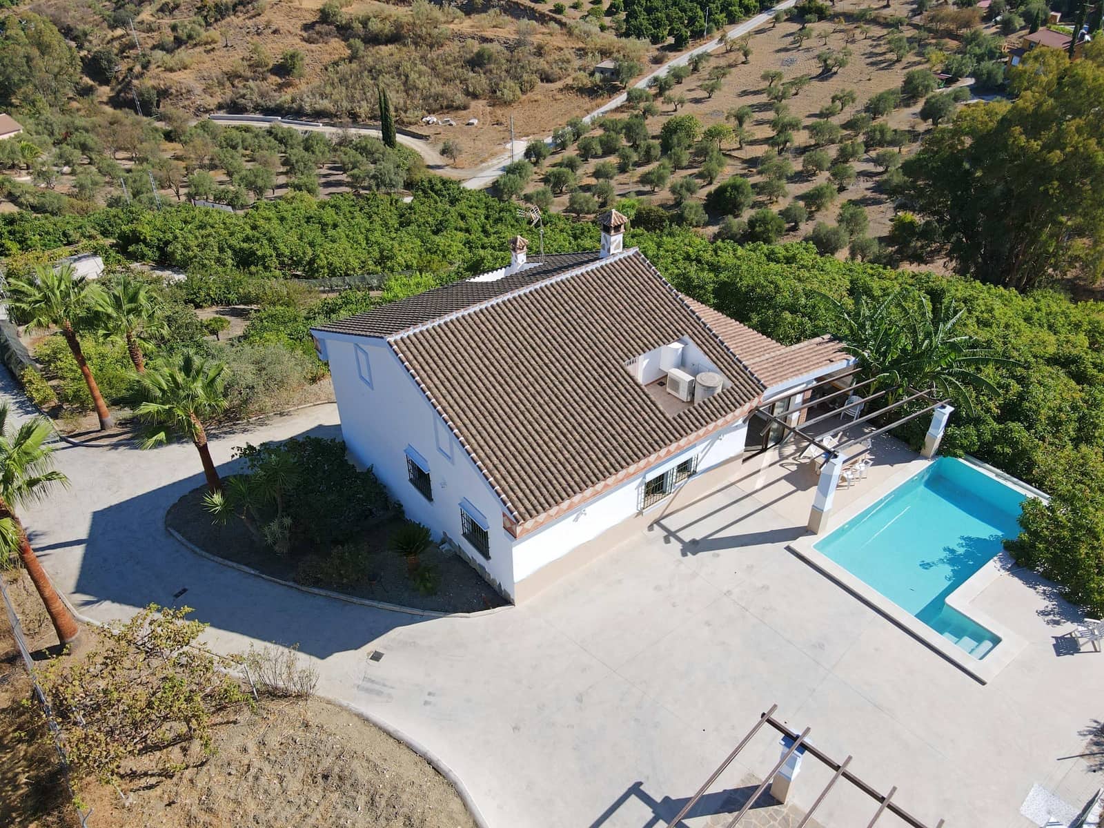 4 soveværelse Finca/Landehus til salg i Coin med swimmingpool garage - € 650.000 (Ref: 5374436)