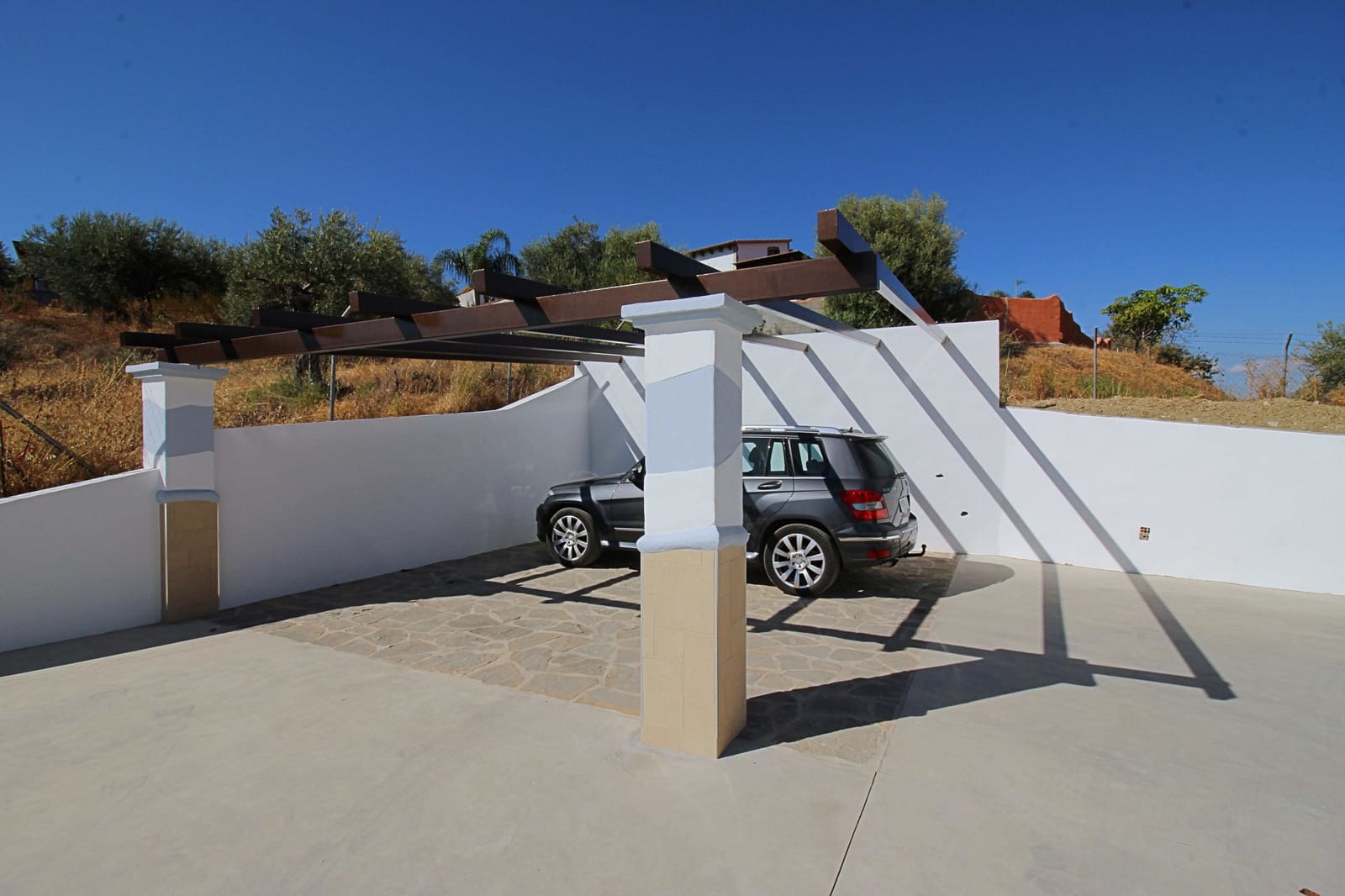 4 soveværelse Finca/Landehus til salg i Coin med swimmingpool garage - € 650.000 (Ref: 5374436)