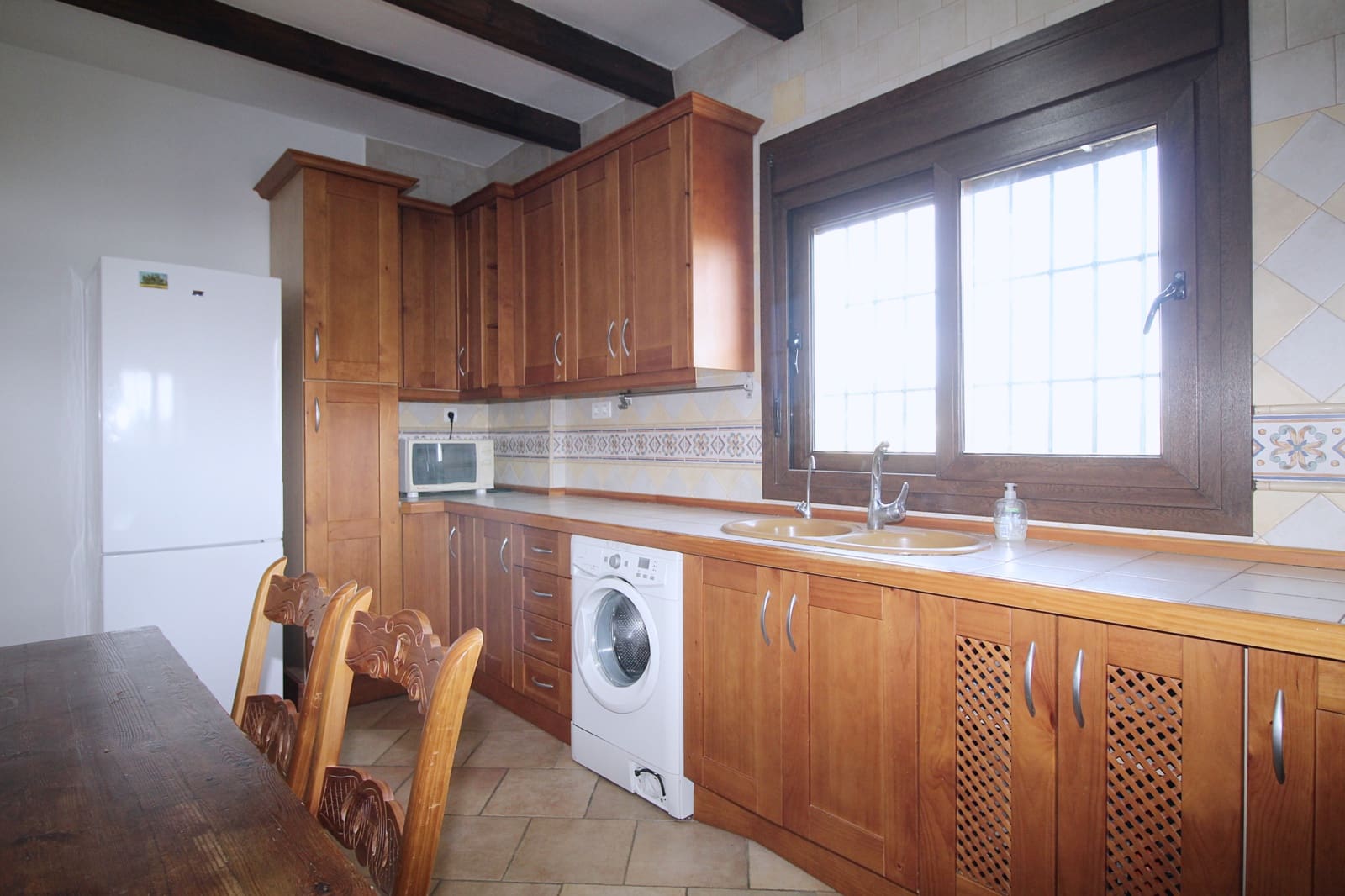 4 soveværelse Finca/Landehus til salg i Coin med swimmingpool garage - € 650.000 (Ref: 5374436)