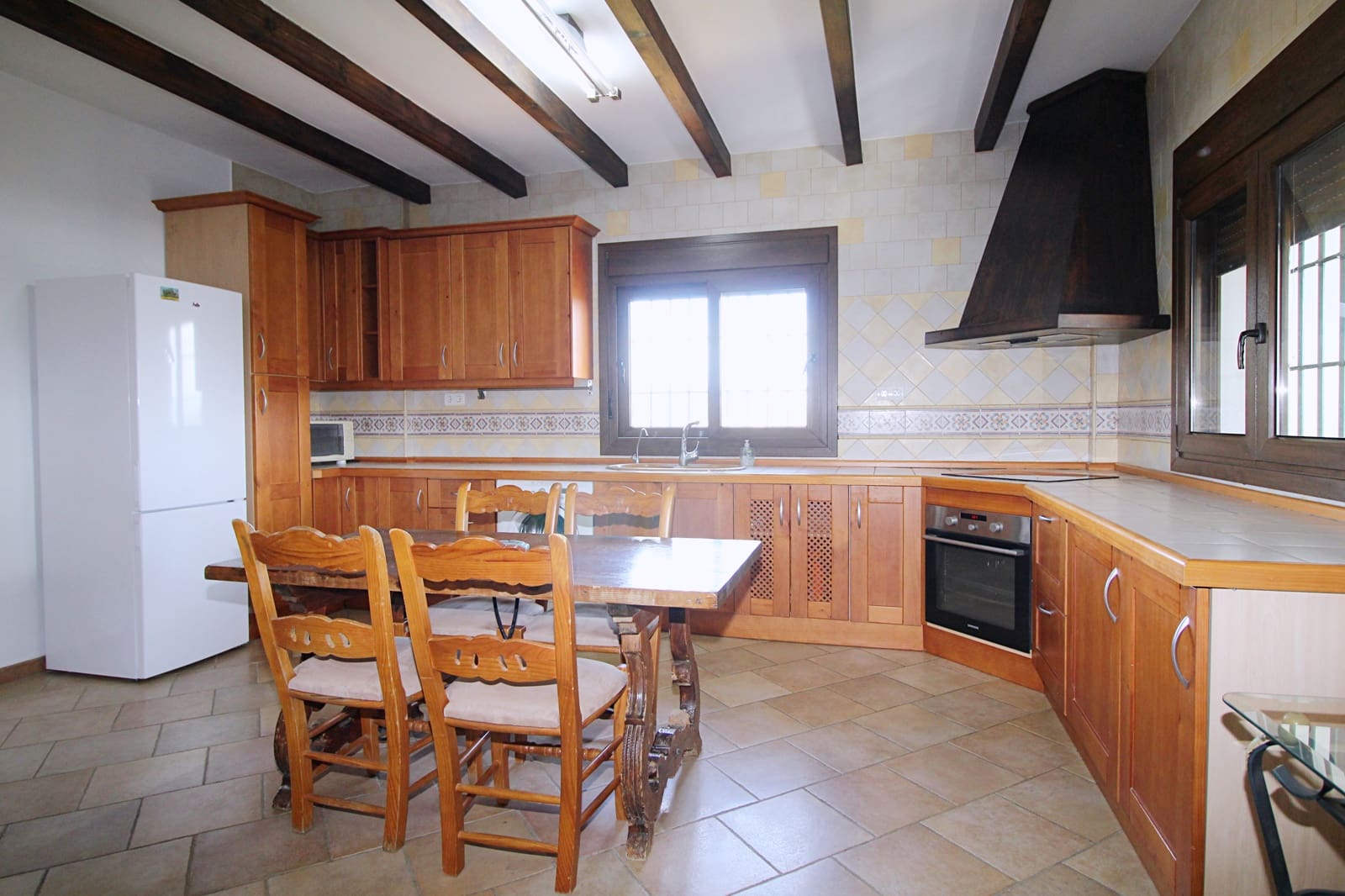 4 soveværelse Finca/Landehus til salg i Coin med swimmingpool garage - € 650.000 (Ref: 5374436)