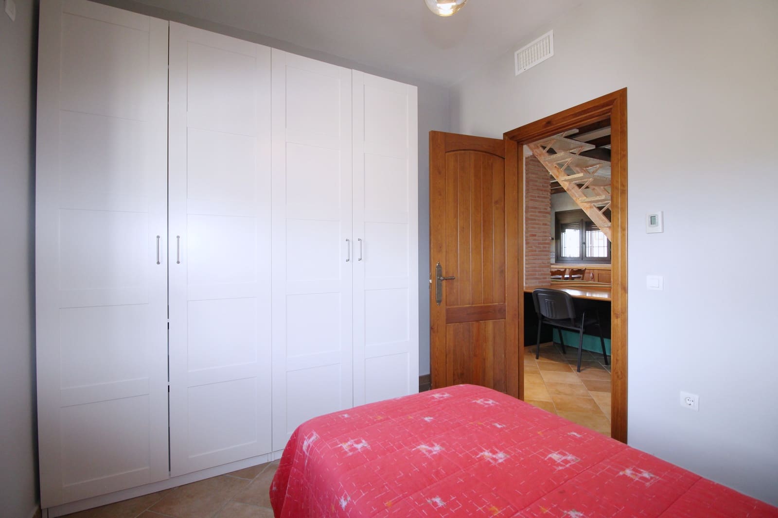 4 soveværelse Finca/Landehus til salg i Coin med swimmingpool garage - € 650.000 (Ref: 5374436)