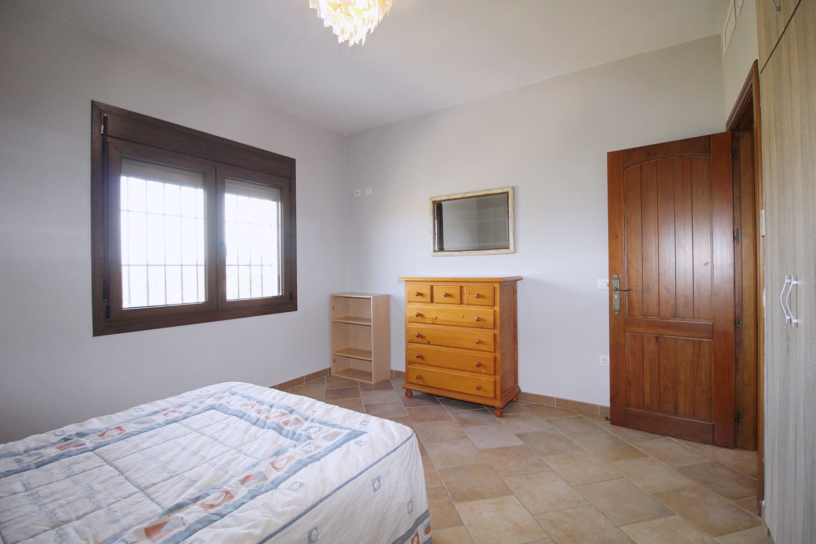 4 soveværelse Finca/Landehus til salg i Coin med swimmingpool garage - € 650.000 (Ref: 5374436)