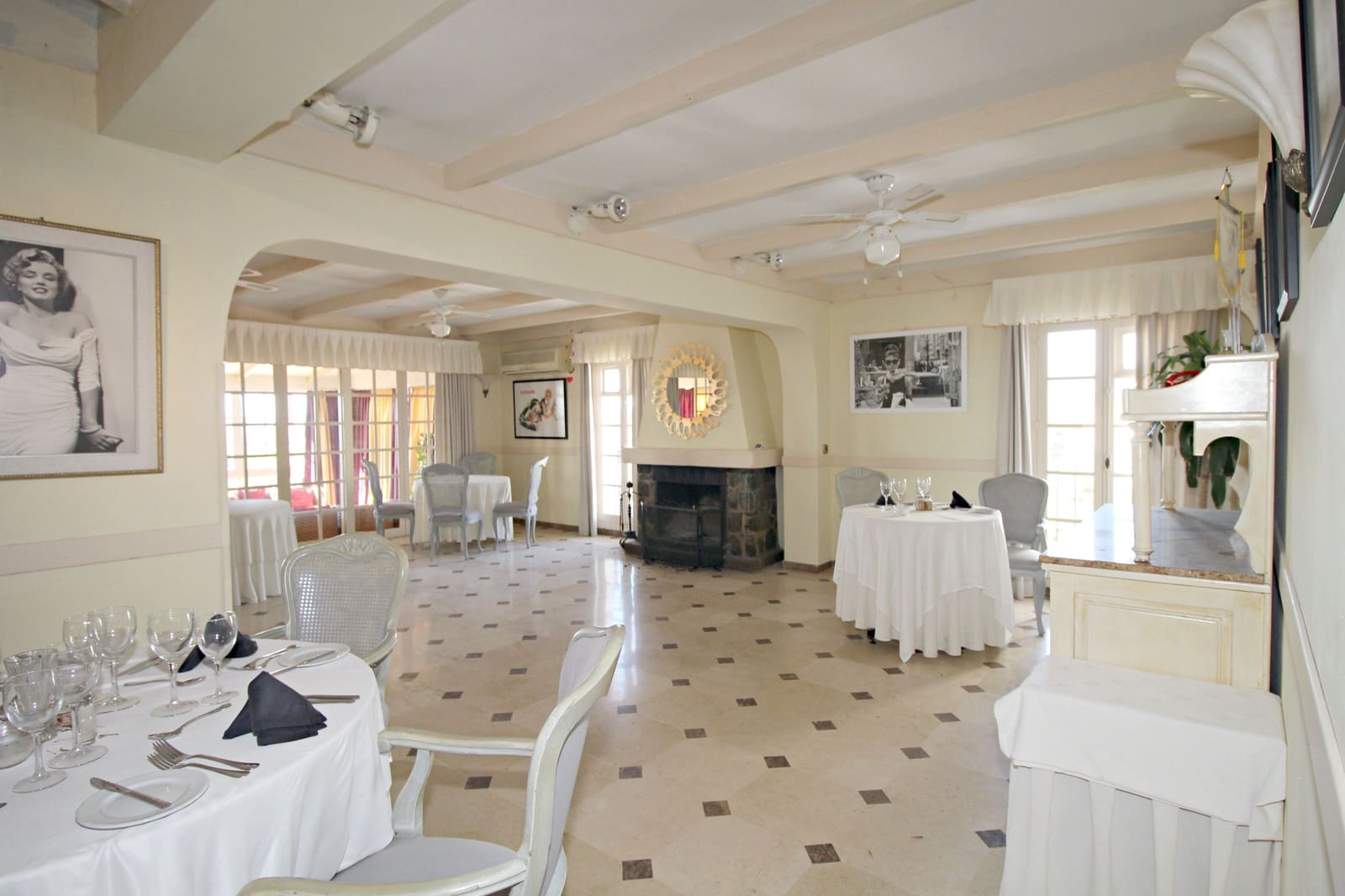 Restaurant/Bar til salg i Mijas Costa med swimmingpool - € 1.650.000 (Ref: 5635343)