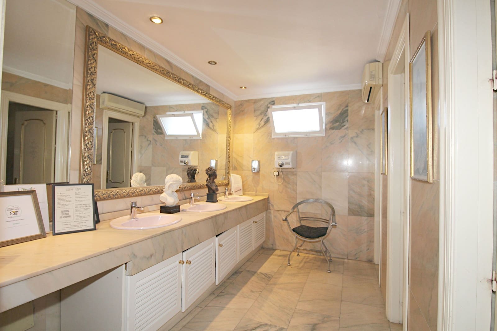 Restaurant/Bar til salg i Mijas Costa med swimmingpool - € 1.650.000 (Ref: 5635343)