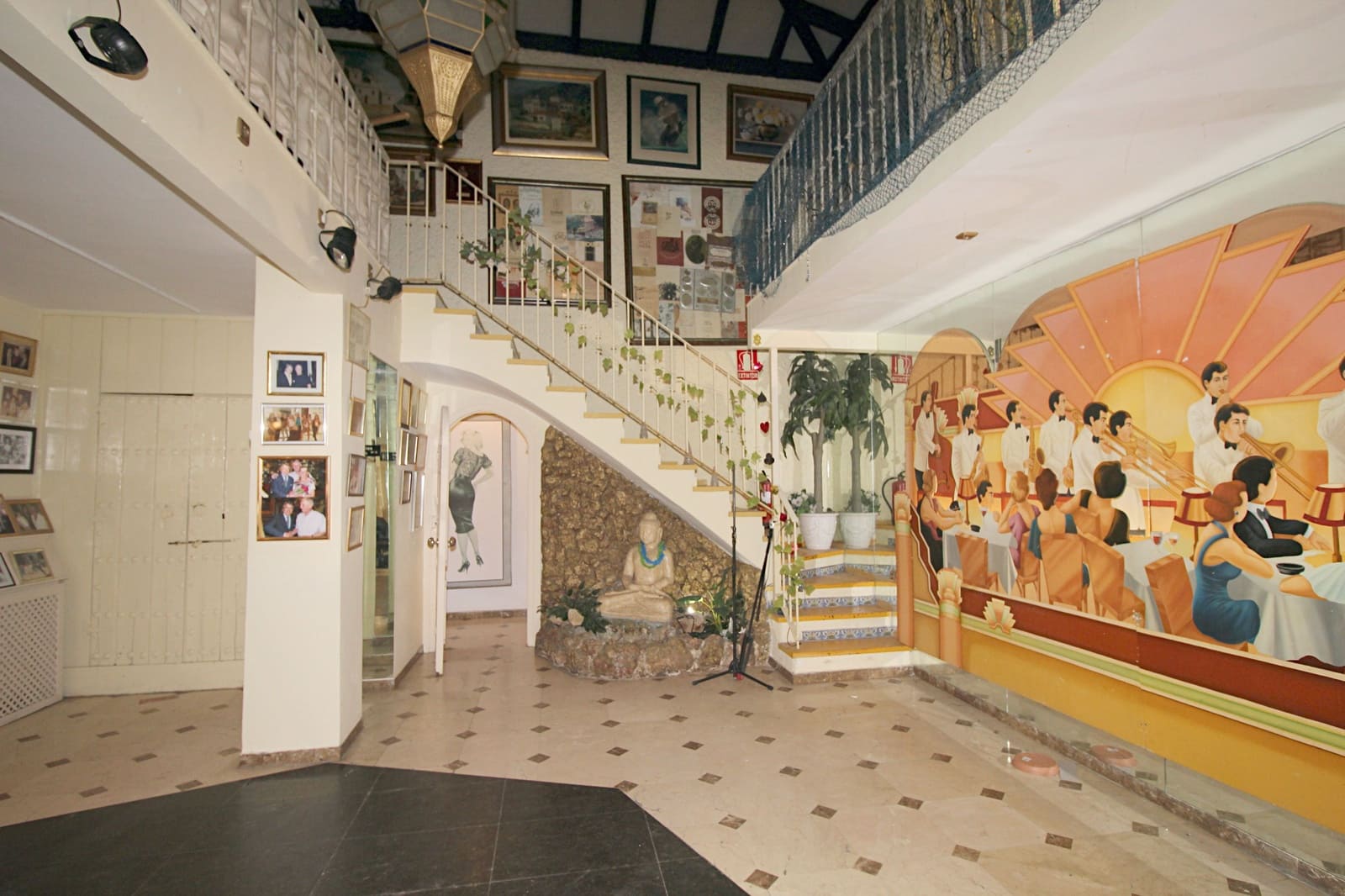 Restaurant/Bar til salg i Mijas Costa med swimmingpool - € 1.650.000 (Ref: 5635343)