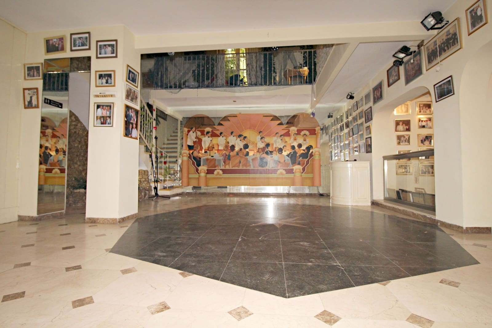 Restaurant/Bar til salg i Mijas Costa med swimmingpool - € 1.650.000 (Ref: 5635343)