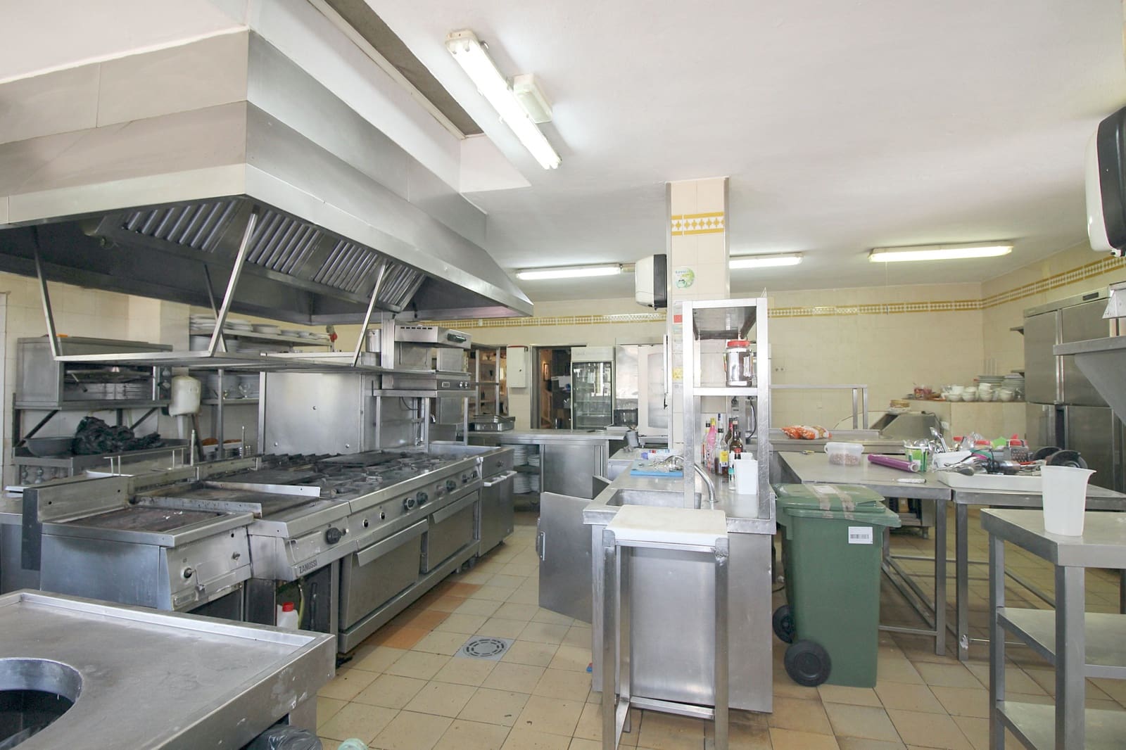 Restaurant/Bar til salg i Mijas Costa med swimmingpool - € 1.650.000 (Ref: 5635343)