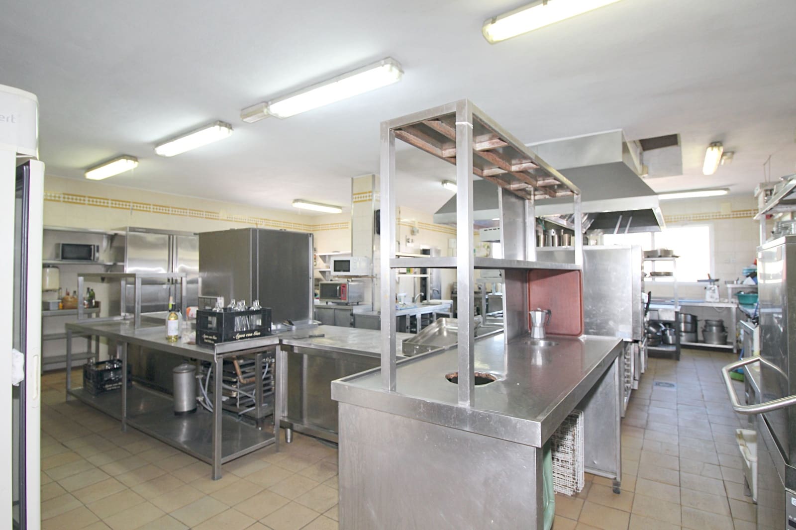 Restaurant/Bar til salg i Mijas Costa med swimmingpool - € 1.650.000 (Ref: 5635343)