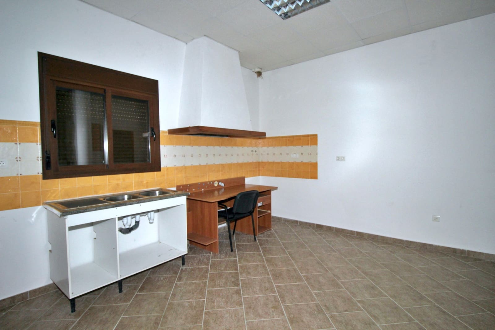 4 soveværelse Finca/Landehus til salg i Coin med swimmingpool garage - € 650.000 (Ref: 6261804)