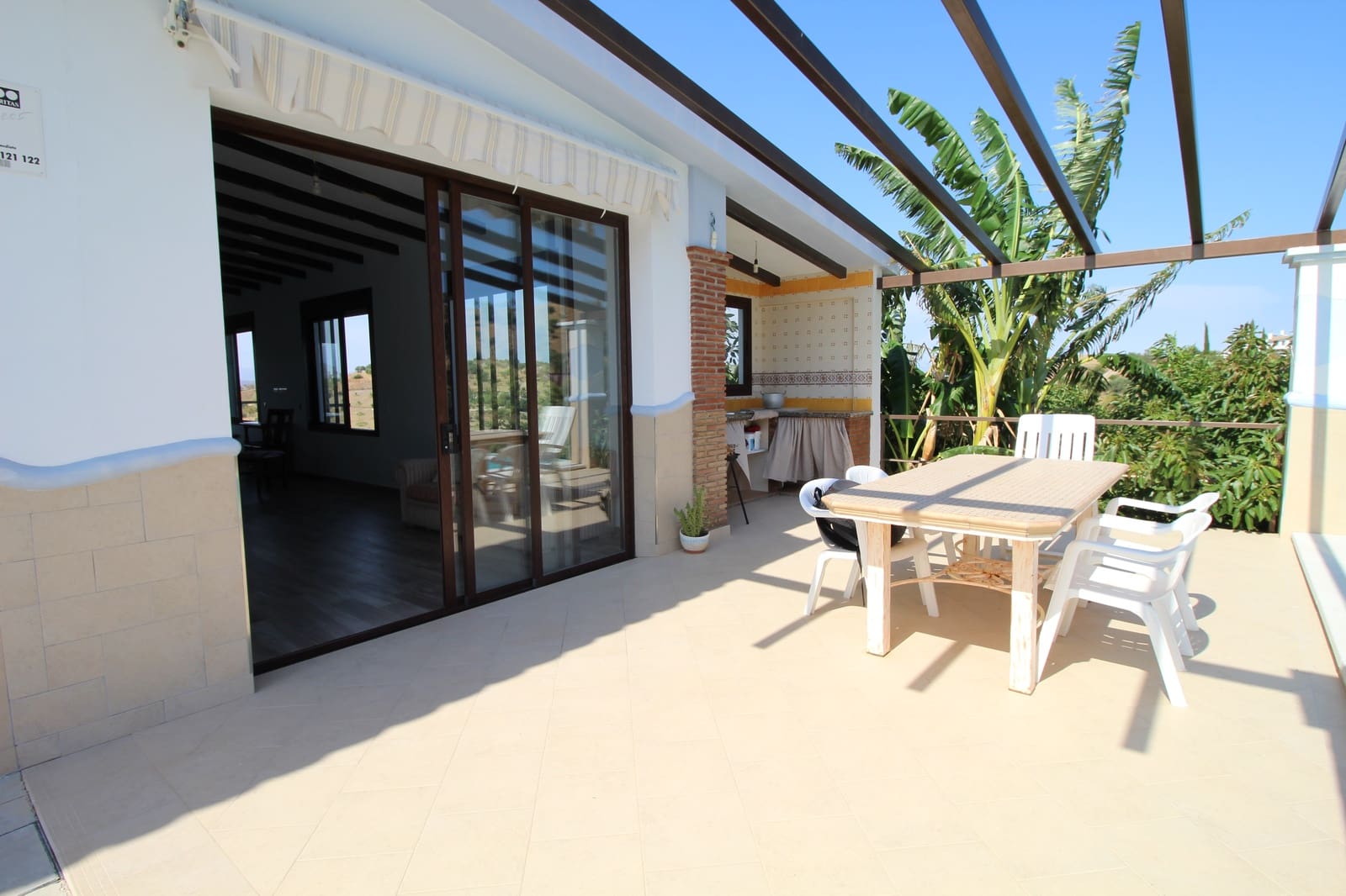 4 soveværelse Finca/Landehus til salg i Coin med swimmingpool garage - € 650.000 (Ref: 6261804)