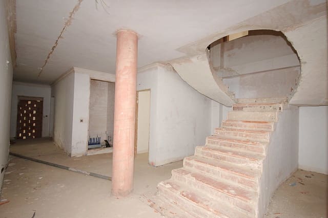 9 sypialnia Willa na sprzedaż w Alhaurín el Grande z basenem - 875 000 € (Ref: 6357855)