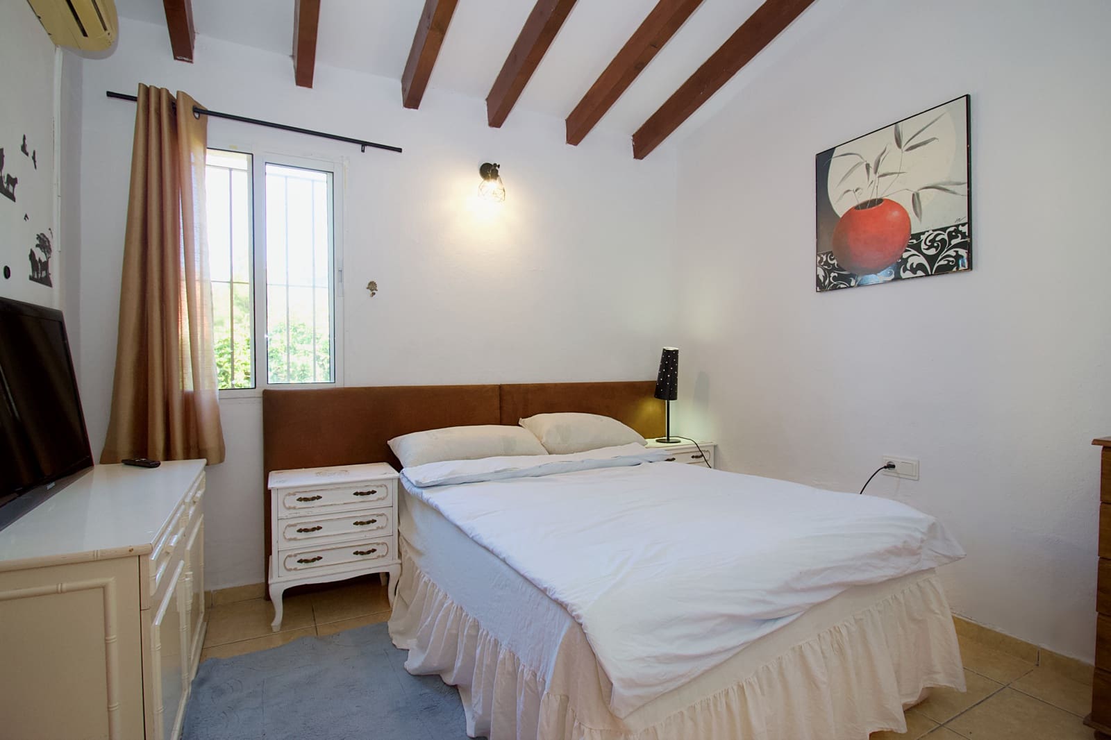 3 soverom Villa til leie i Coin med svømmebasseng garasje - € 1 700 (Ref: 6672874)