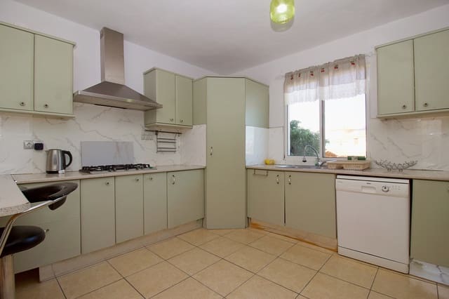 3 bedroom Villa for rent in Coín with pool garage - € 1,700 (Ref: 6672874)