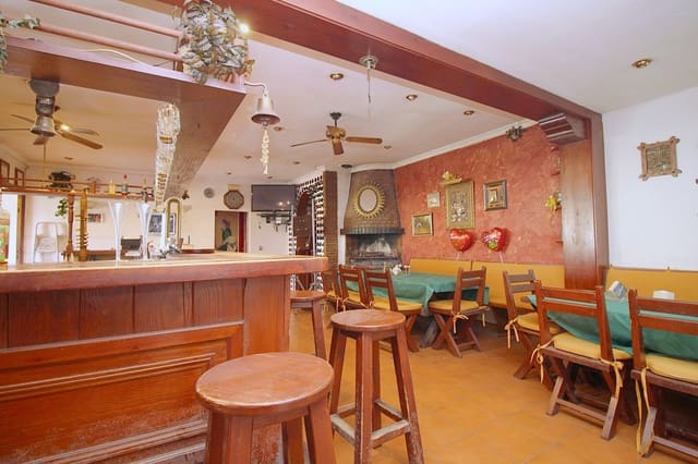 Restaurant/Bar for sale in Marbesa, Marbella - € 850,000 (Ref: 6881709)