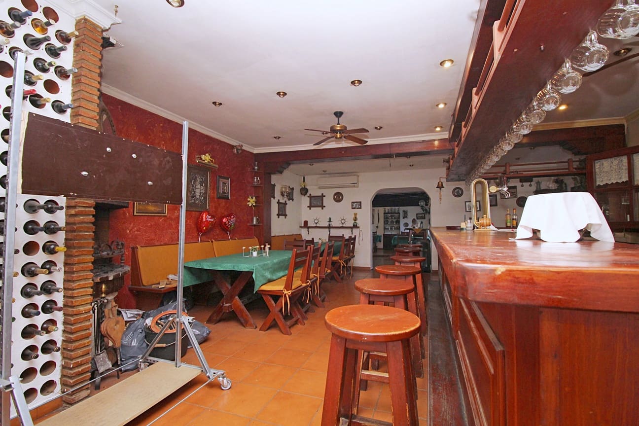 Restaurant/Bar til salg i Marbesa - € 850.000 (Ref: 6881709)