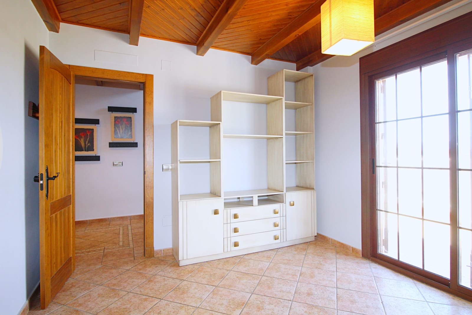 4 soveværelse Villa til leje i Coin med swimmingpool garage - € 1.800 (Ref: 7057383)