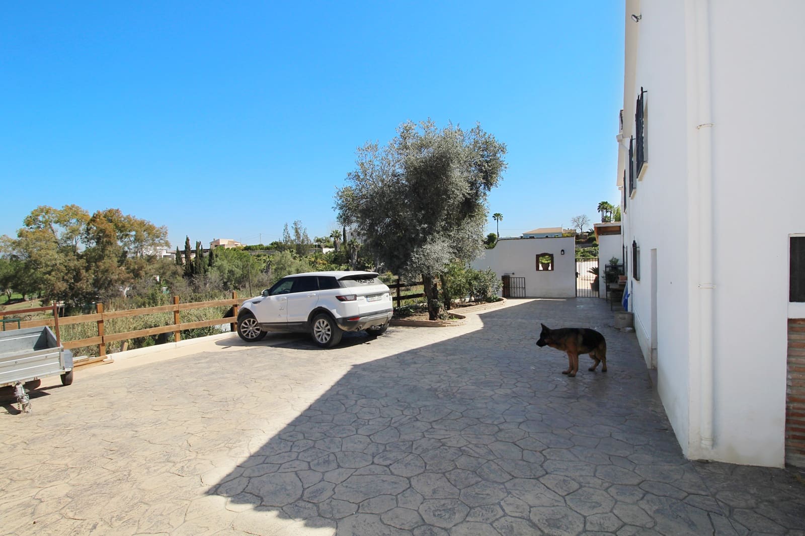 4 bedroom Finca/Country House for sale in Alhaurin el Grande with pool - € 475,000 (Ref: 7462527)