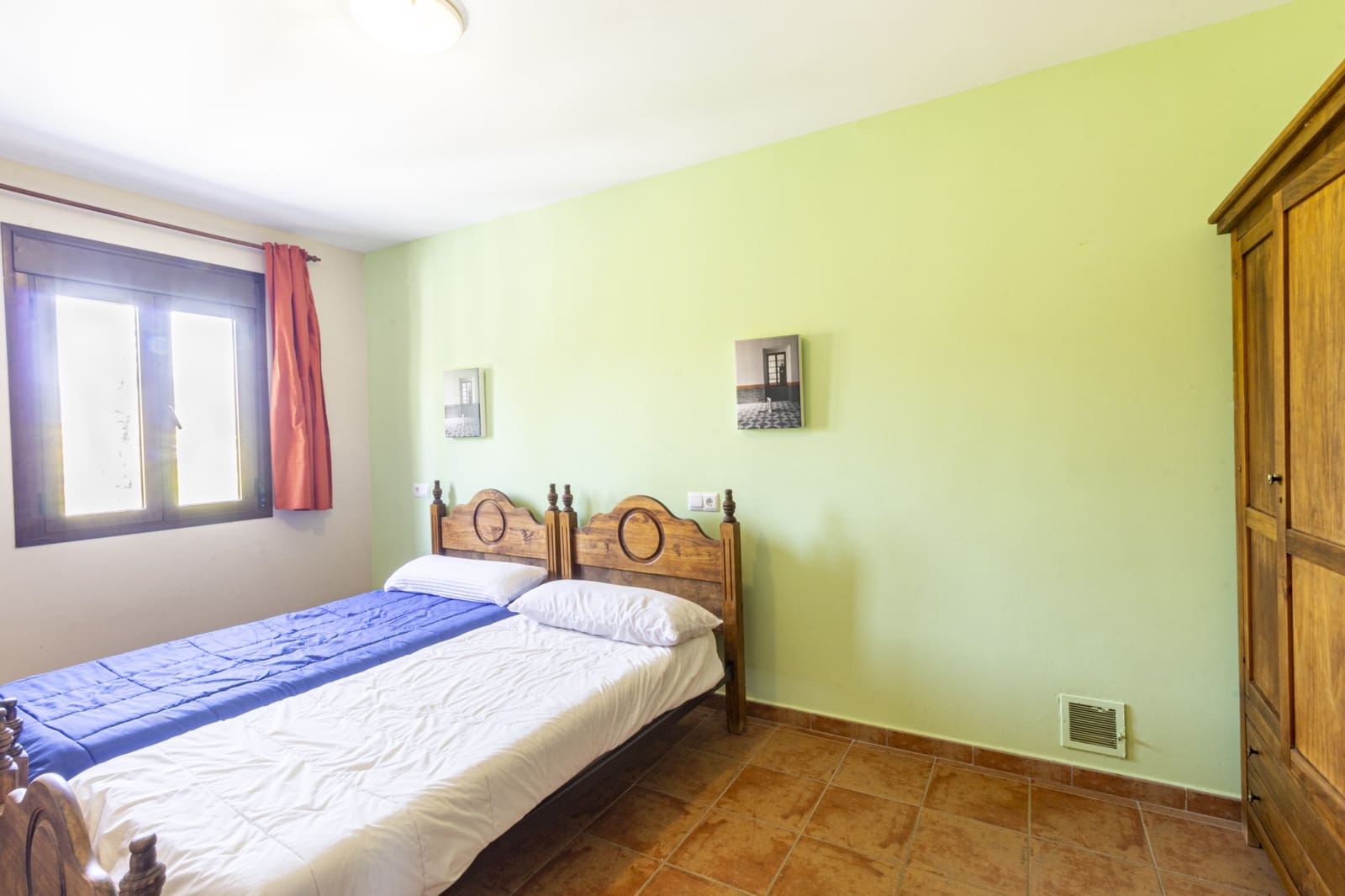 11 soveværelse Finca/Landehus til salg i Guaro med swimmingpool garage - € 780.000 (Ref: 7742096)