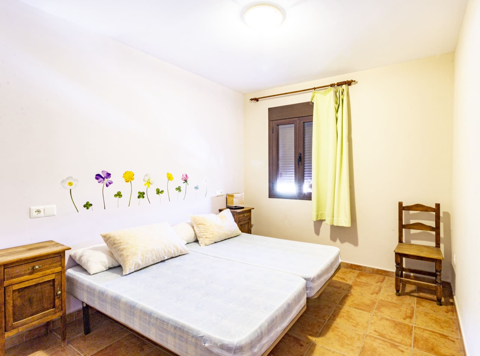 11 soveværelse Finca/Landehus til salg i Guaro med swimmingpool garage - € 780.000 (Ref: 7742096)