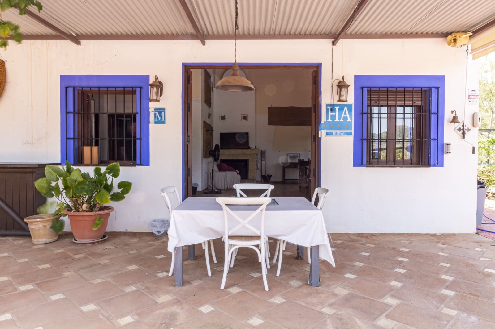 11 soveværelse Finca/Landehus til salg i Guaro med swimmingpool garage - € 780.000 (Ref: 7742096)