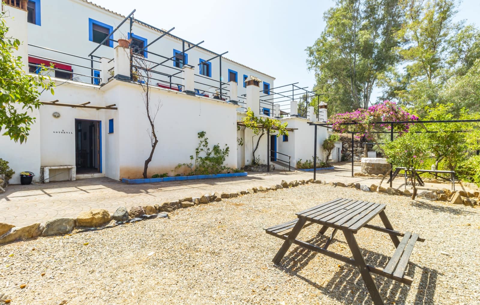 11 soveværelse Finca/Landehus til salg i Guaro med swimmingpool garage - € 780.000 (Ref: 7742096)