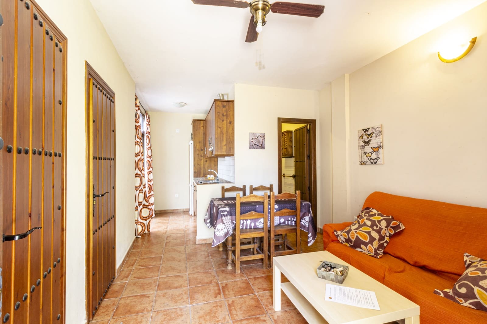 11 soveværelse Finca/Landehus til salg i Guaro med swimmingpool garage - € 780.000 (Ref: 7742096)