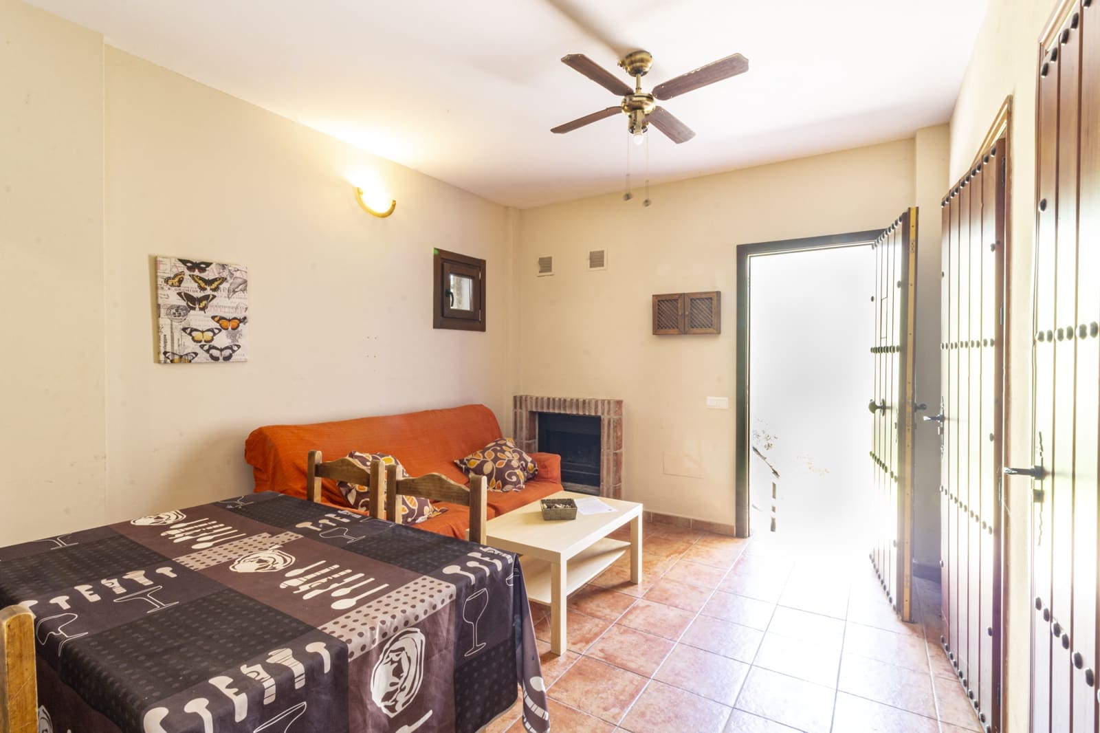 11 soveværelse Finca/Landehus til salg i Guaro med swimmingpool garage - € 780.000 (Ref: 7742096)