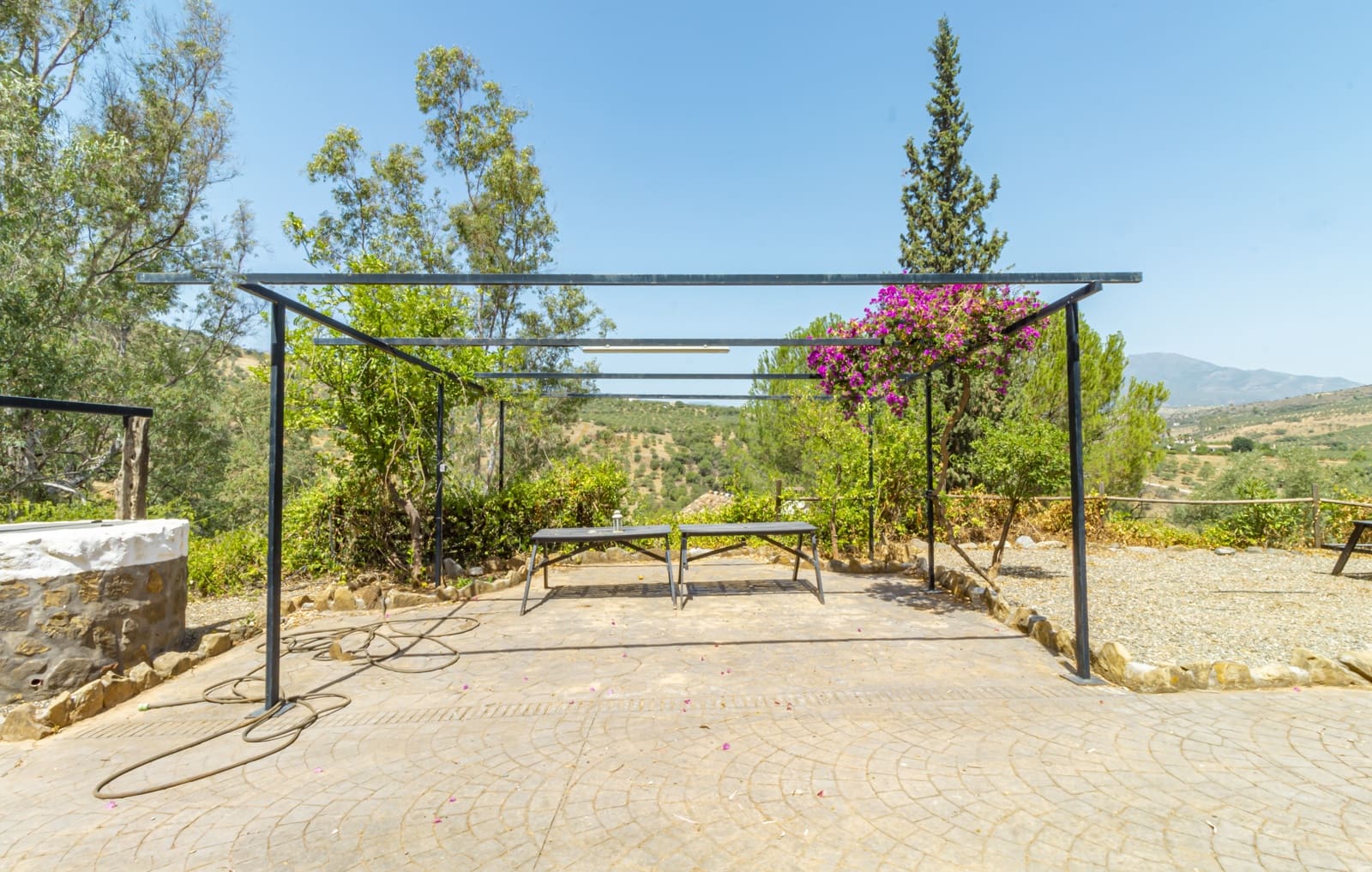 11 soveværelse Finca/Landehus til salg i Guaro med swimmingpool garage - € 780.000 (Ref: 7742096)