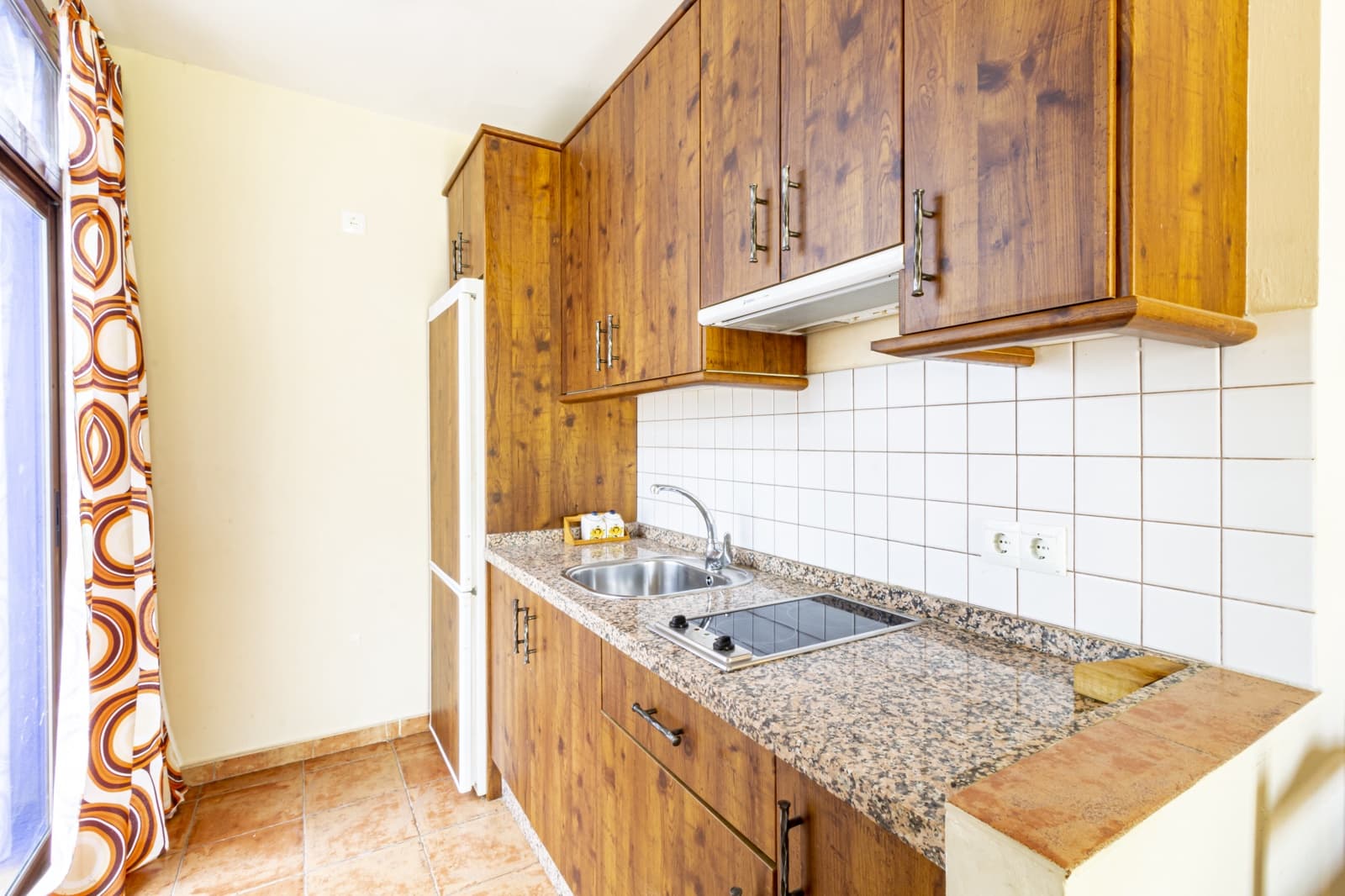 11 soveværelse Finca/Landehus til salg i Guaro med swimmingpool garage - € 780.000 (Ref: 7742096)