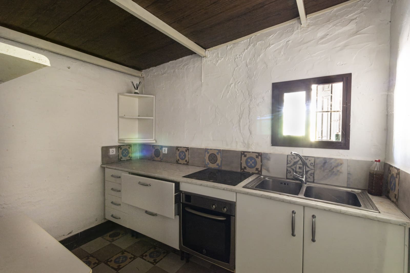 11 soveværelse Finca/Landehus til salg i Guaro med swimmingpool garage - € 780.000 (Ref: 7742096)