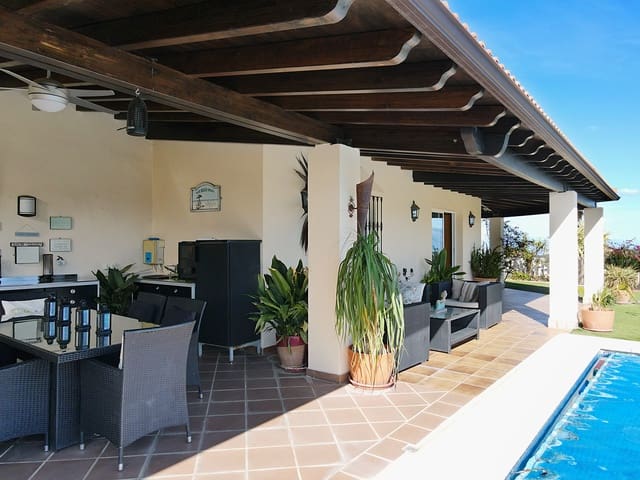 8 bedroom Finca/Country House for sale in Monda with pool garage - € 875,000 (Ref: 8146584)