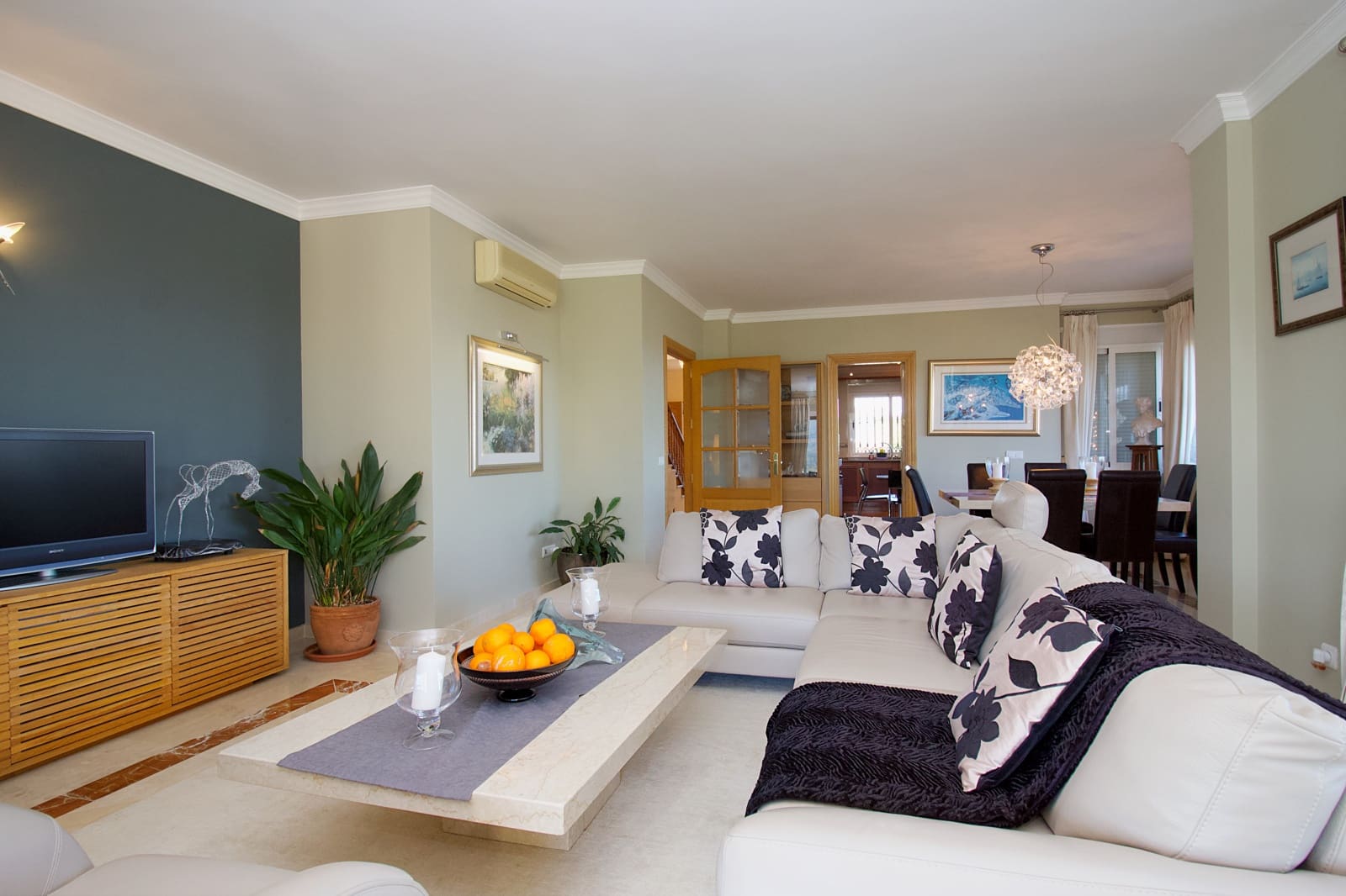 8 soveværelse Finca/Landehus til salg i Monda med swimmingpool garage - € 875.000 (Ref: 8146584)