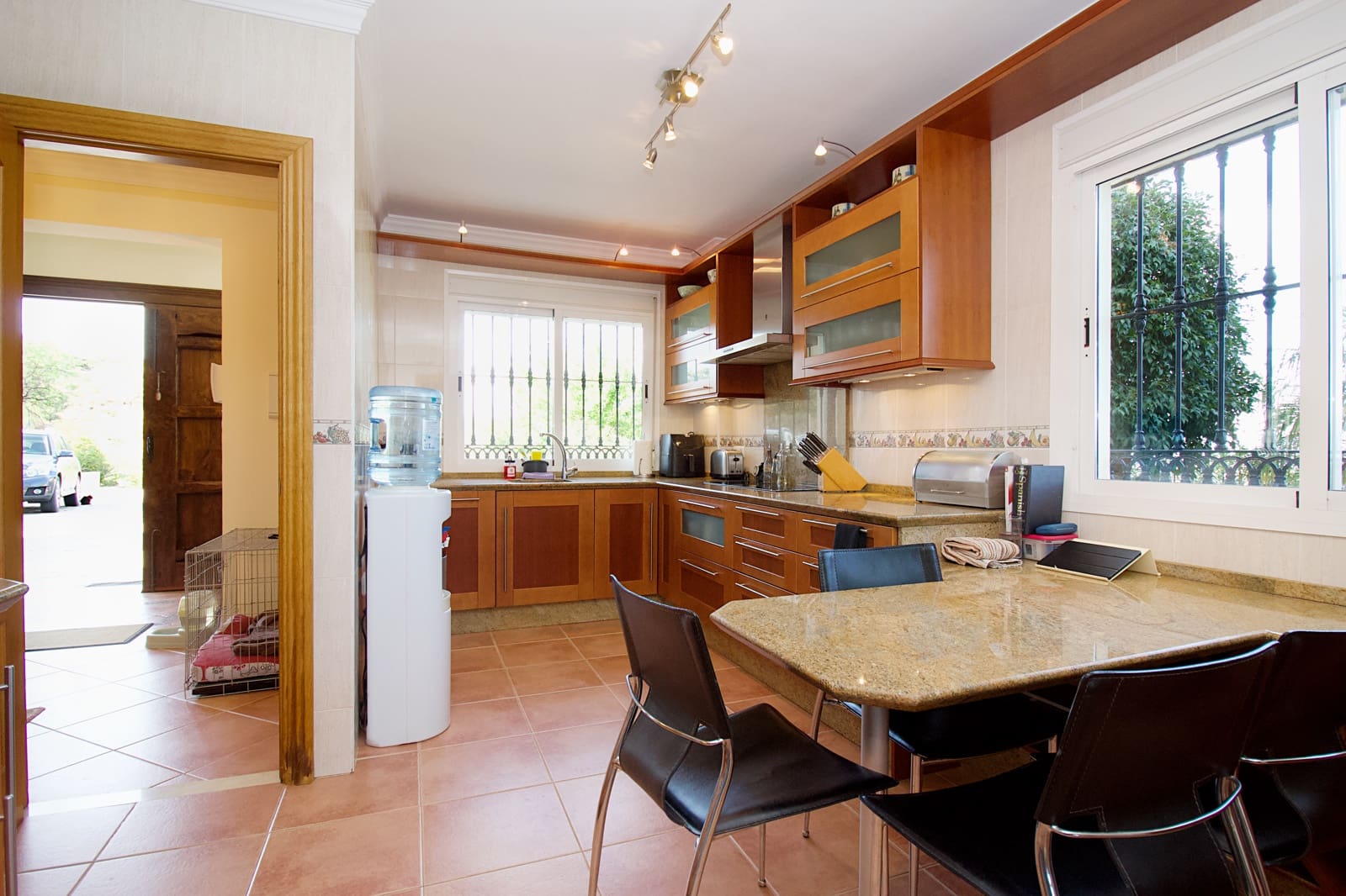 8 soveværelse Finca/Landehus til salg i Monda med swimmingpool garage - € 875.000 (Ref: 8146584)