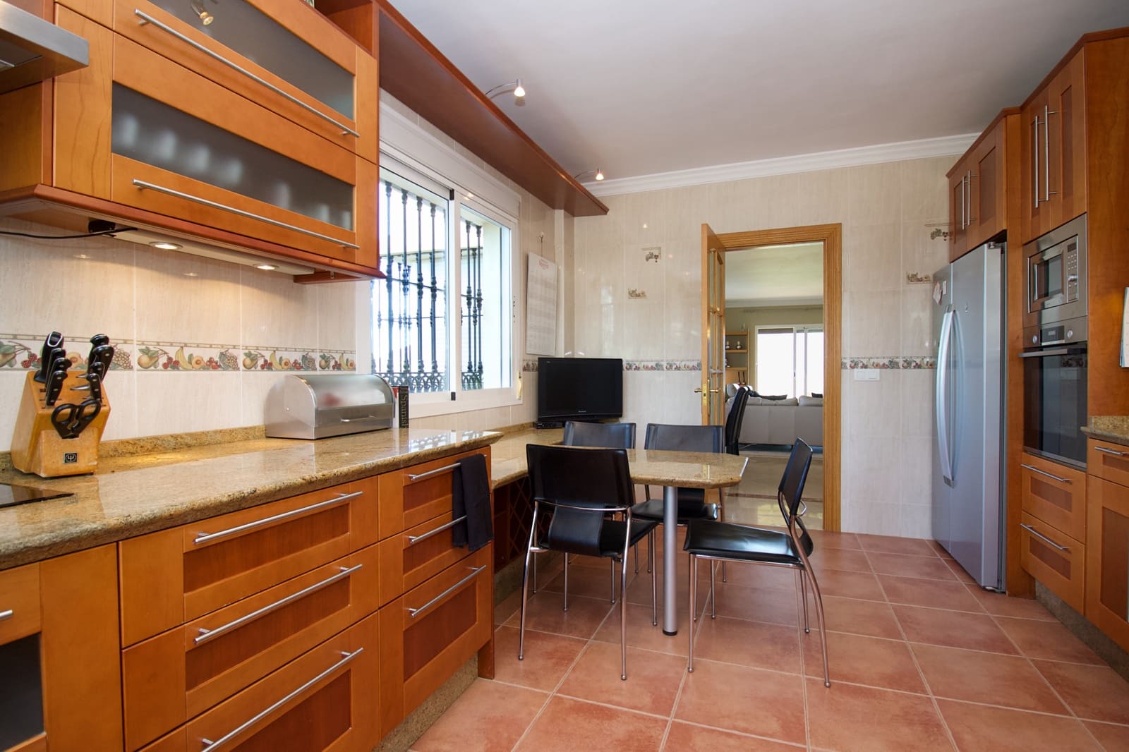 8 soveværelse Finca/Landehus til salg i Monda med swimmingpool garage - € 875.000 (Ref: 8146584)