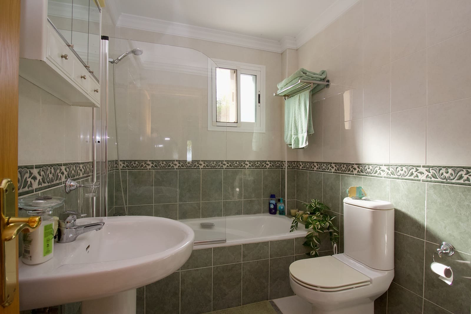 8 soveværelse Finca/Landehus til salg i Monda med swimmingpool garage - € 875.000 (Ref: 8146584)