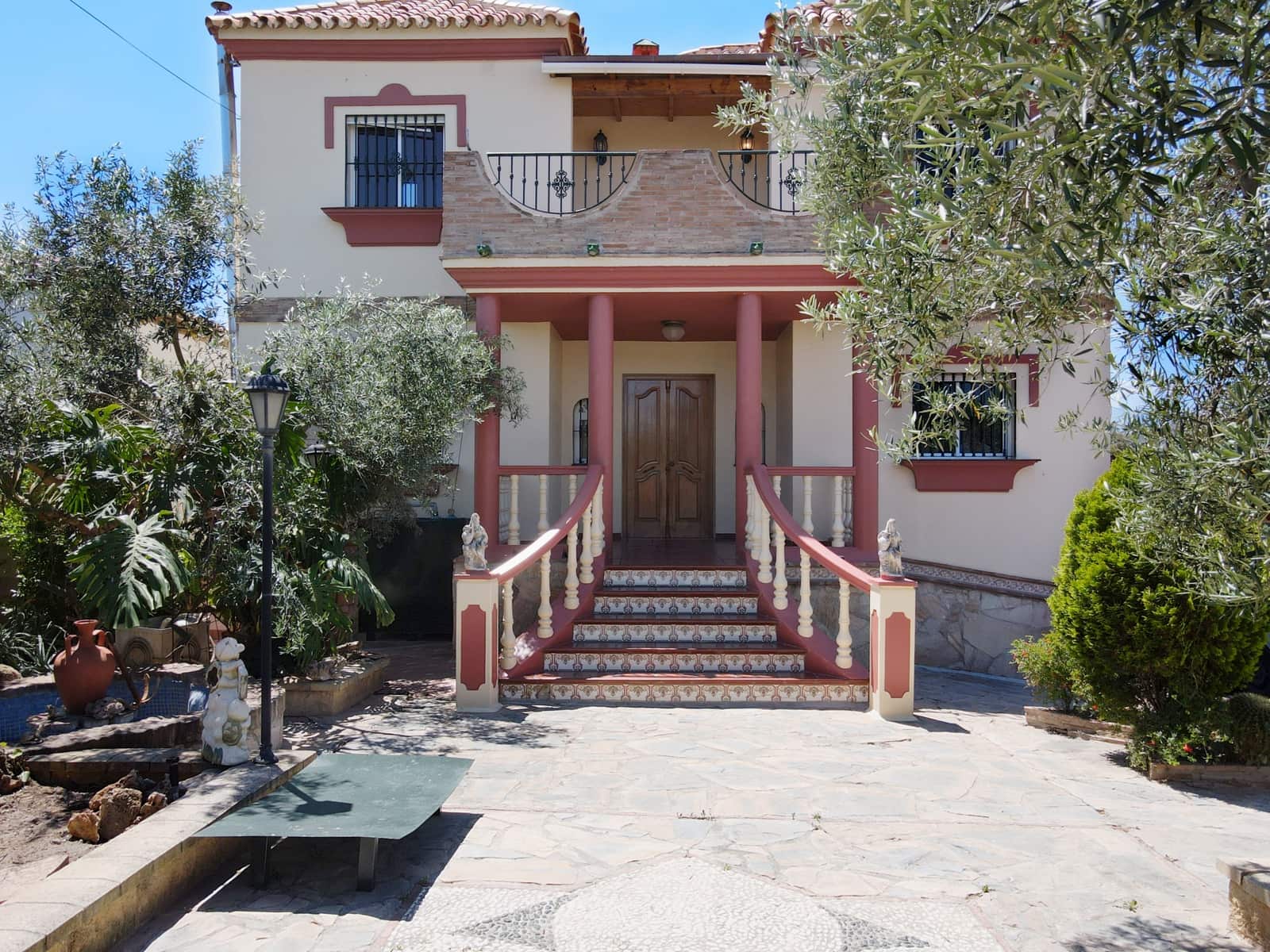 Chalet de 3 habitaciones en Coín en alquiler con piscina garaje - 1.750 € (Ref: 8279415)