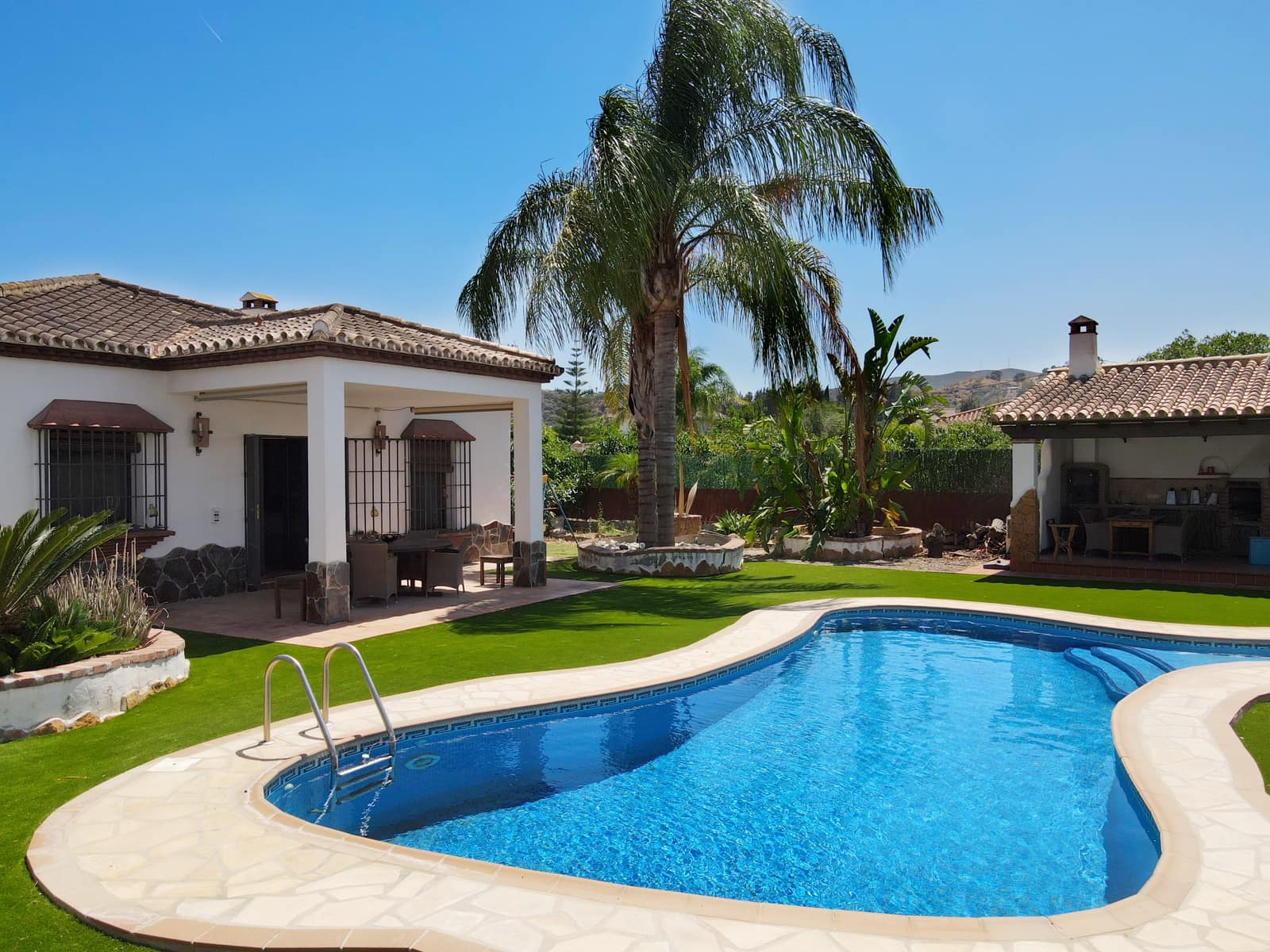 3 bedroom Finca/Country House for rent in Coin with pool - € 2,100 (Ref: 8371439)