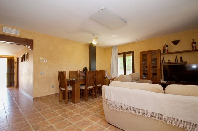 3 bedroom Finca/Country House for rent in Coín with pool - € 2,100 (Ref: 8371439)