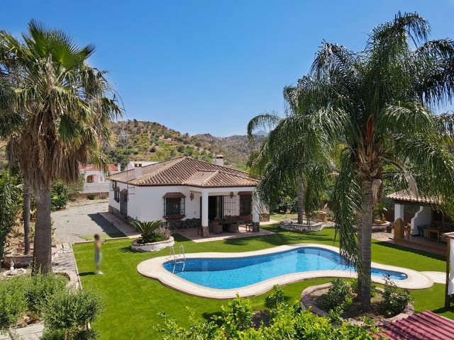 3 bedroom Finca/Country House for rent in Coín with pool - € 2,100 (Ref: 8371439)