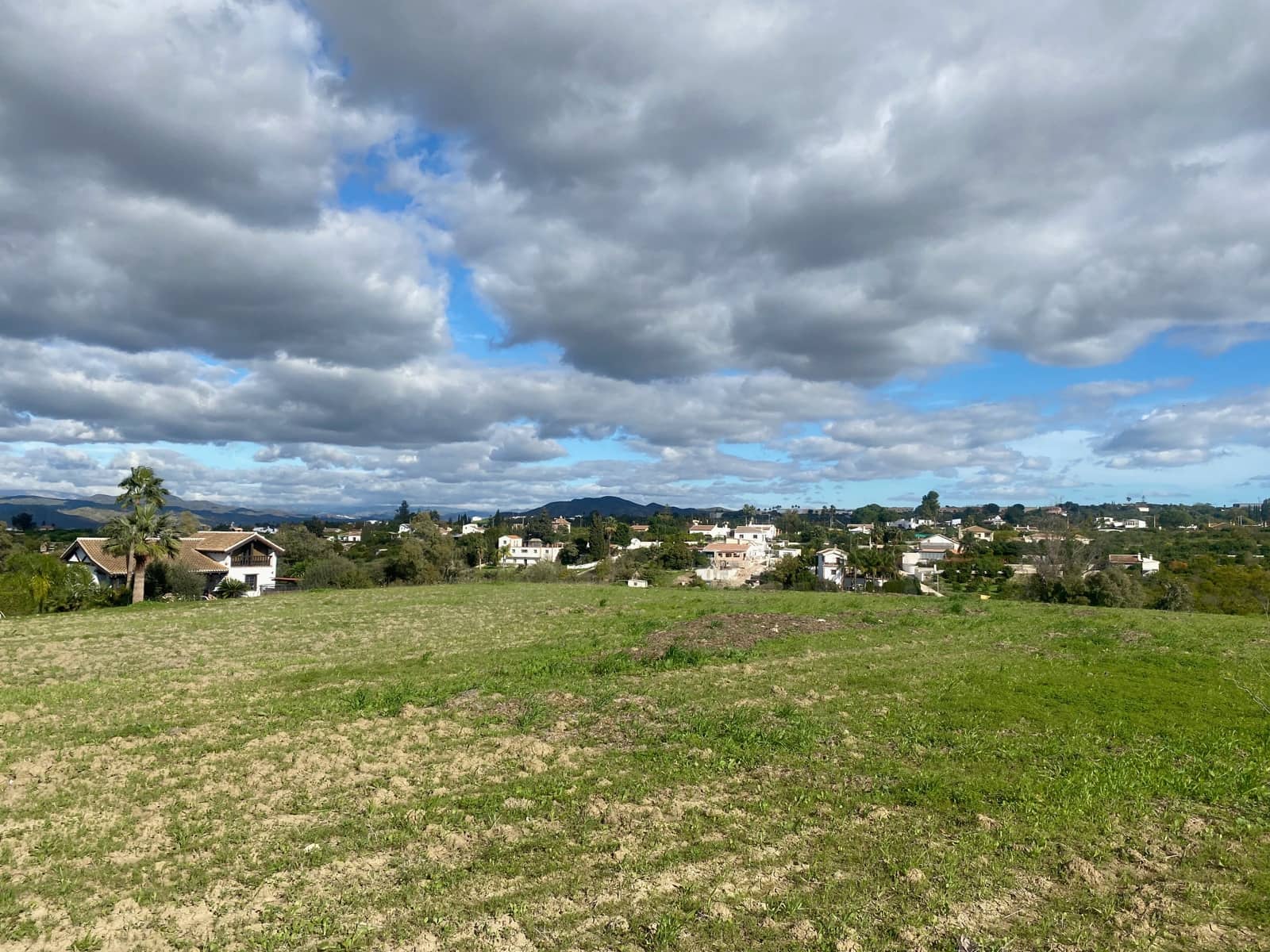 Grunde uden byggetilladelser til salg i Alhaurin el Grande - € 128.000 (Ref: 8657915)