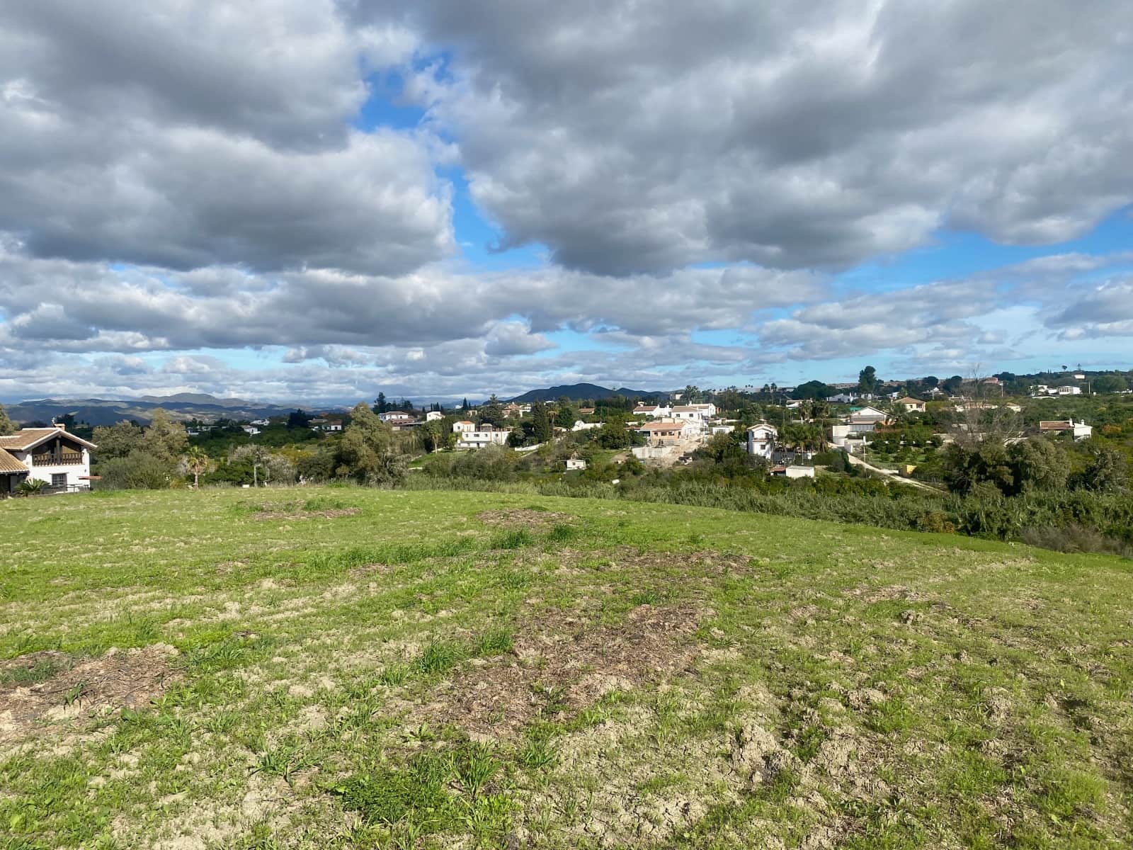 Grunde uden byggetilladelser til salg i Alhaurin el Grande - € 128.000 (Ref: 8657915)