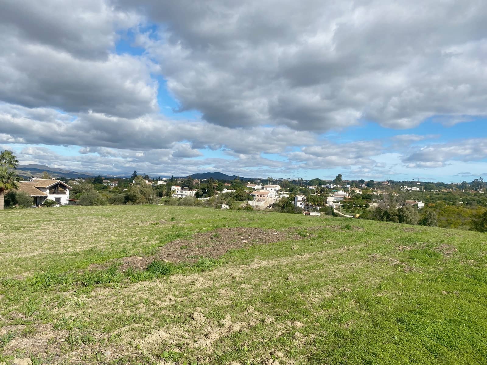 Grunde uden byggetilladelser til salg i Alhaurin el Grande - € 128.000 (Ref: 8657915)