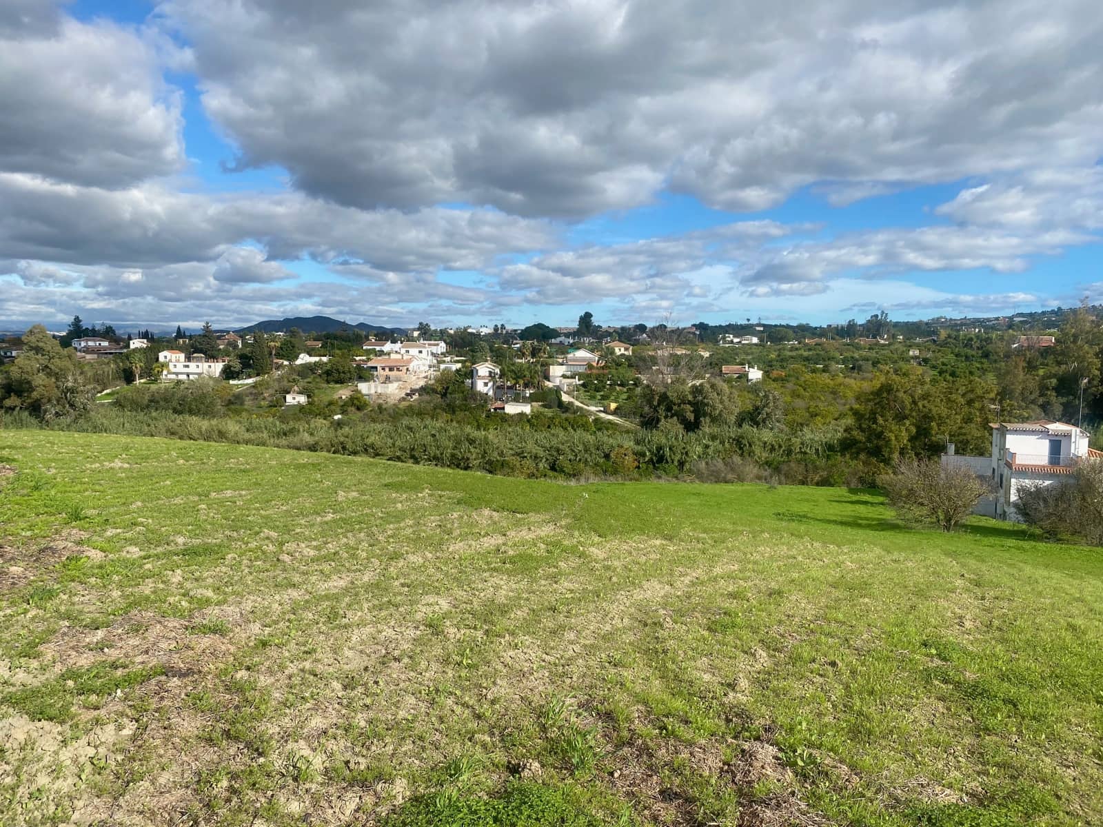 Grunde uden byggetilladelser til salg i Alhaurin el Grande - € 128.000 (Ref: 8657915)