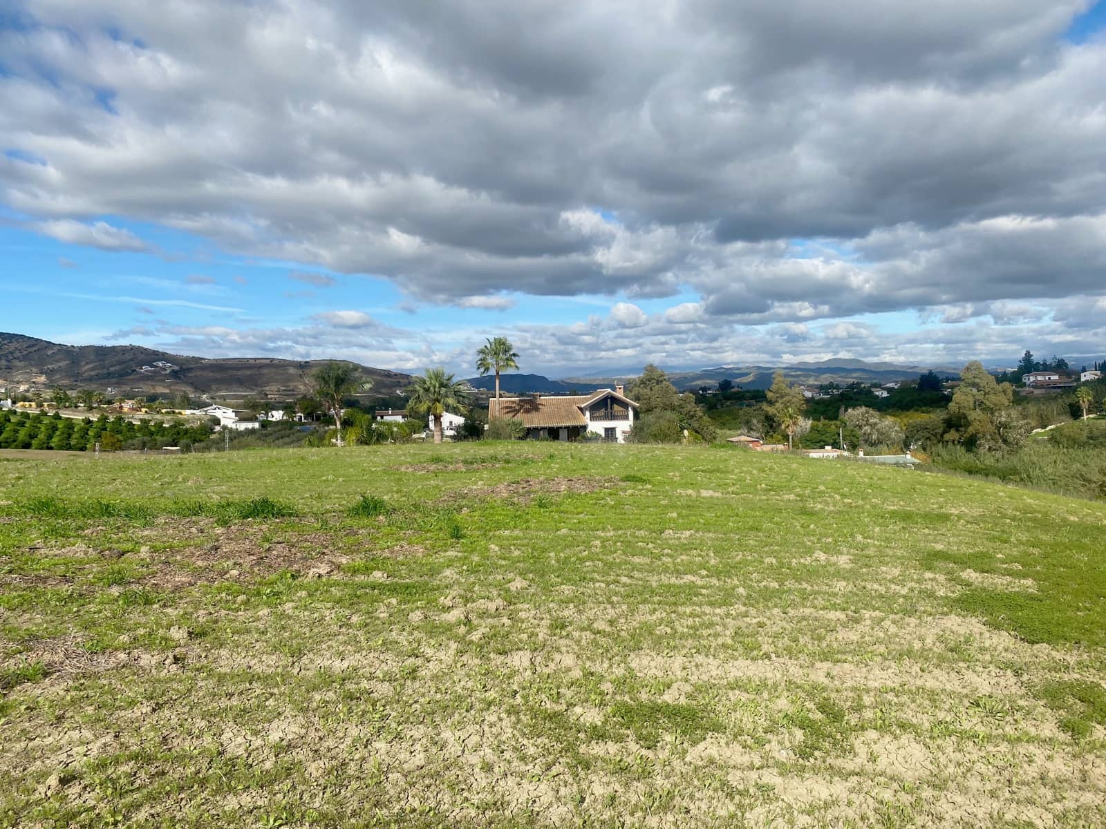 Grunde uden byggetilladelser til salg i Alhaurin el Grande - € 128.000 (Ref: 8657915)