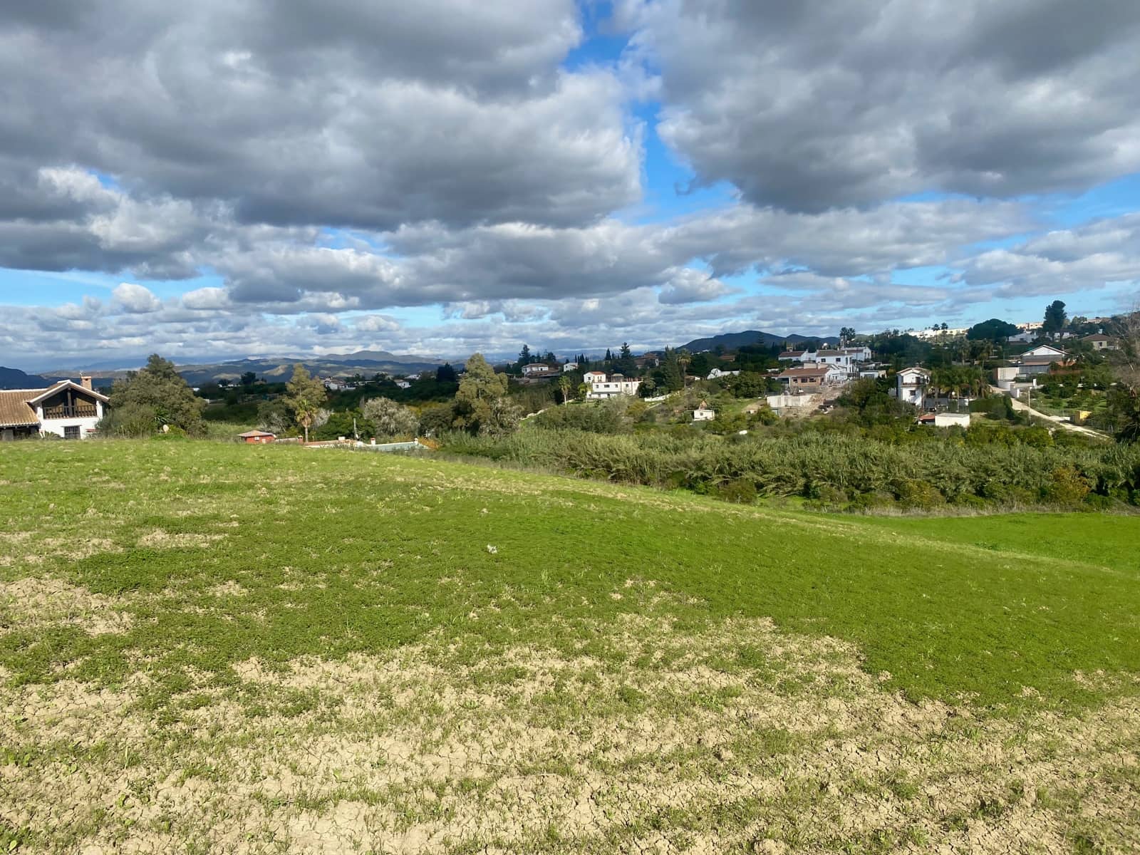 Grunde uden byggetilladelser til salg i Alhaurin el Grande - € 128.000 (Ref: 8657915)