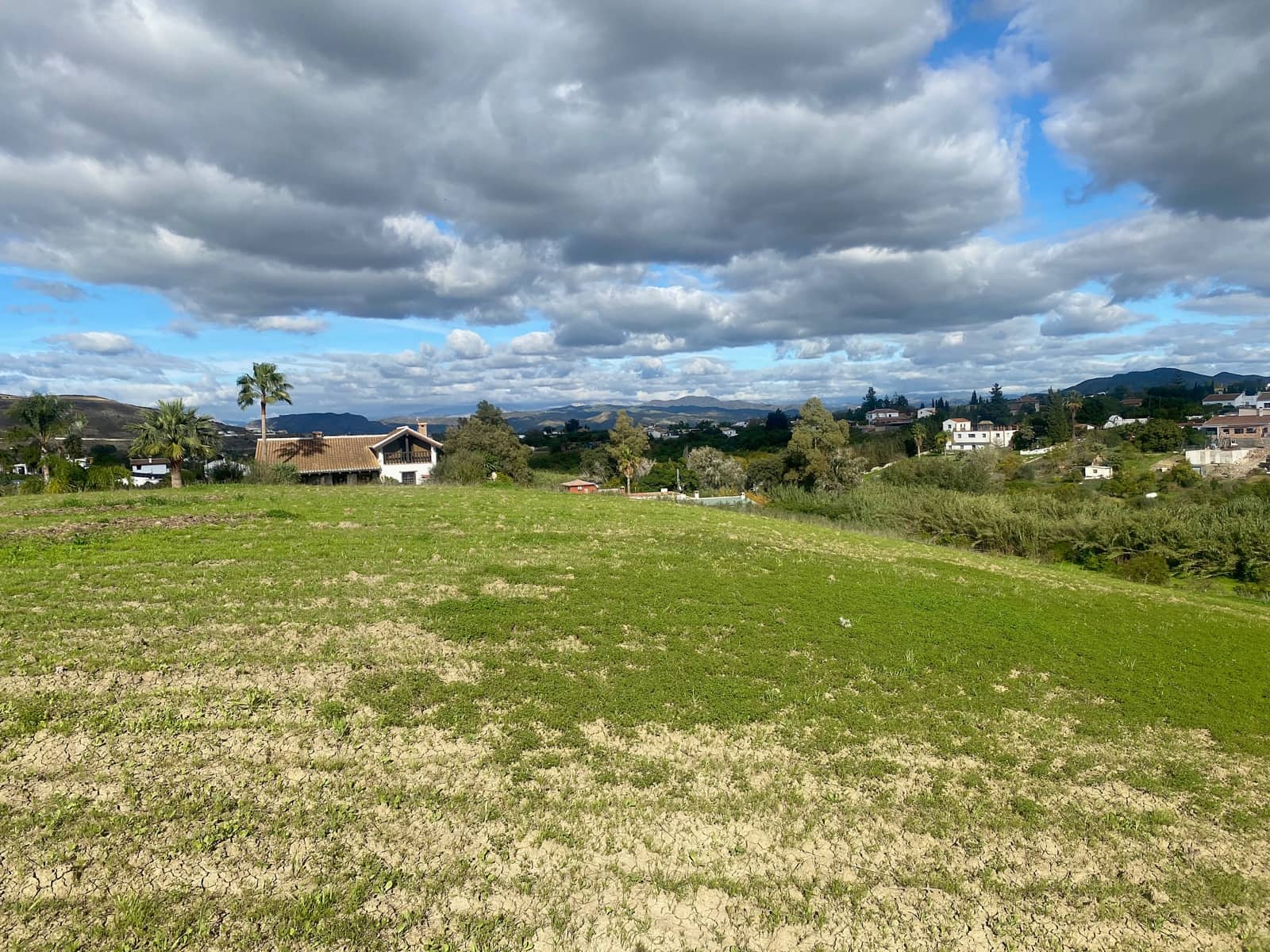 Grunde uden byggetilladelser til salg i Alhaurin el Grande - € 128.000 (Ref: 8657915)